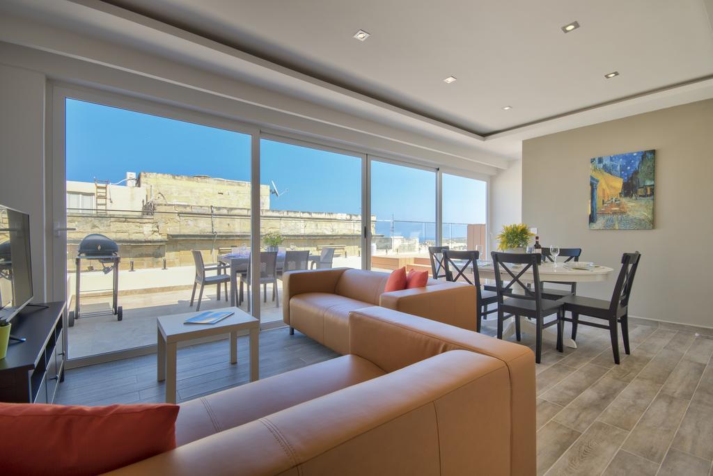 Valletta Luxe 3-Bedroom Duplex Penthouse With Sea View Terrace And Jacuzzi Exterior photo
